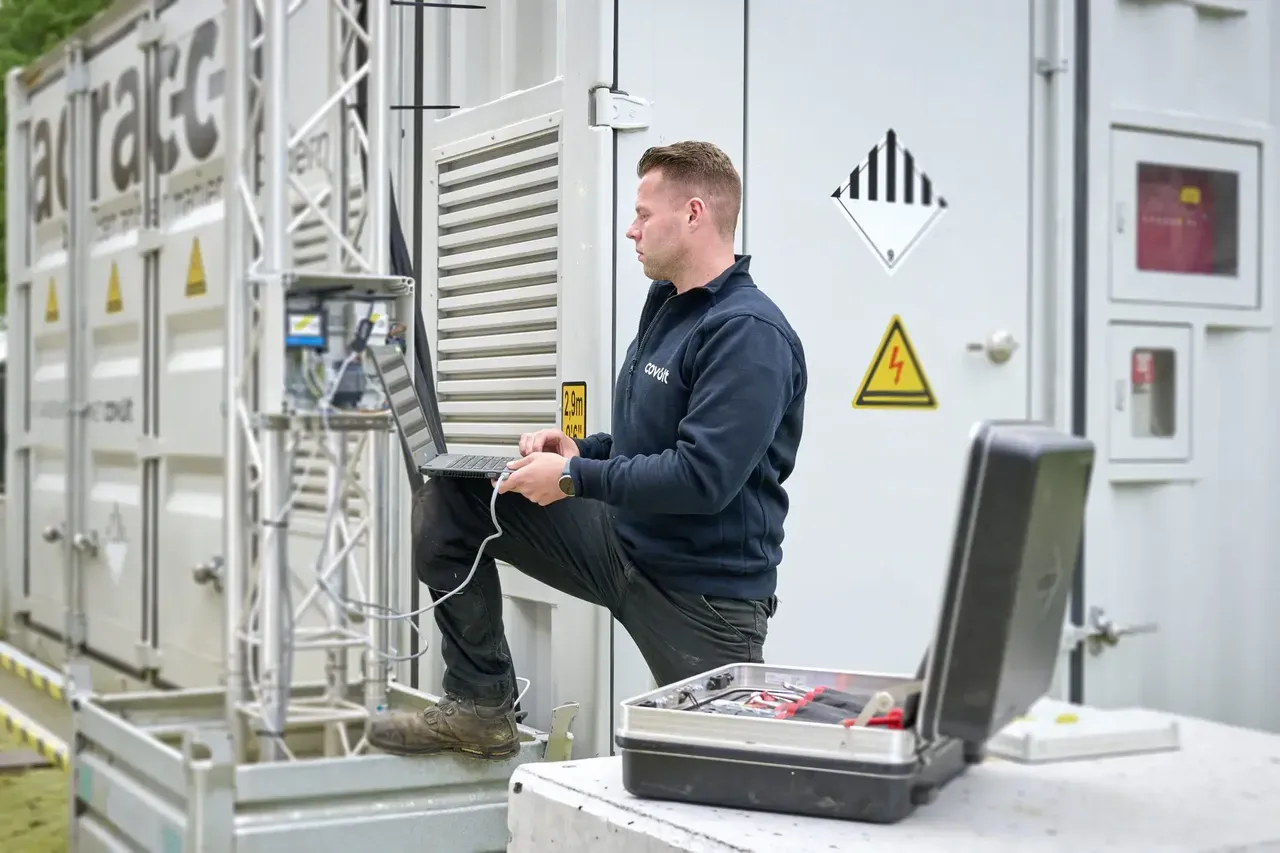 Covolt medewerker op locatie